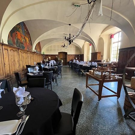 Logis Hotel Ancien Grand Seminaire Saint-Flour  Bagian luar foto